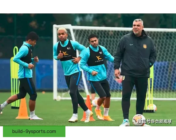 查尔顿俱乐部最新动态：新赛季目标明确、球员调整及社区活动安排