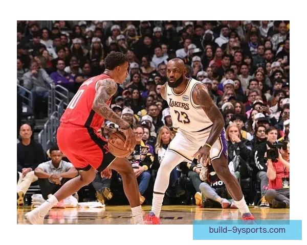 詹姆斯爆发率湖人逆转勇士焦点大战重返西部前三行列引爆全城热议