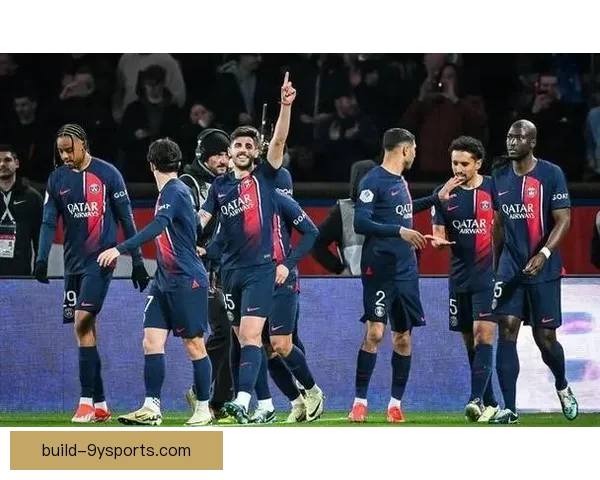 欧洲足坛风云再起 曼联引援计划曝光 皇马与巴萨争夺新星前锋